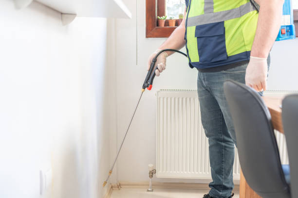 Best Mosquito Control Services  in Viola, IL